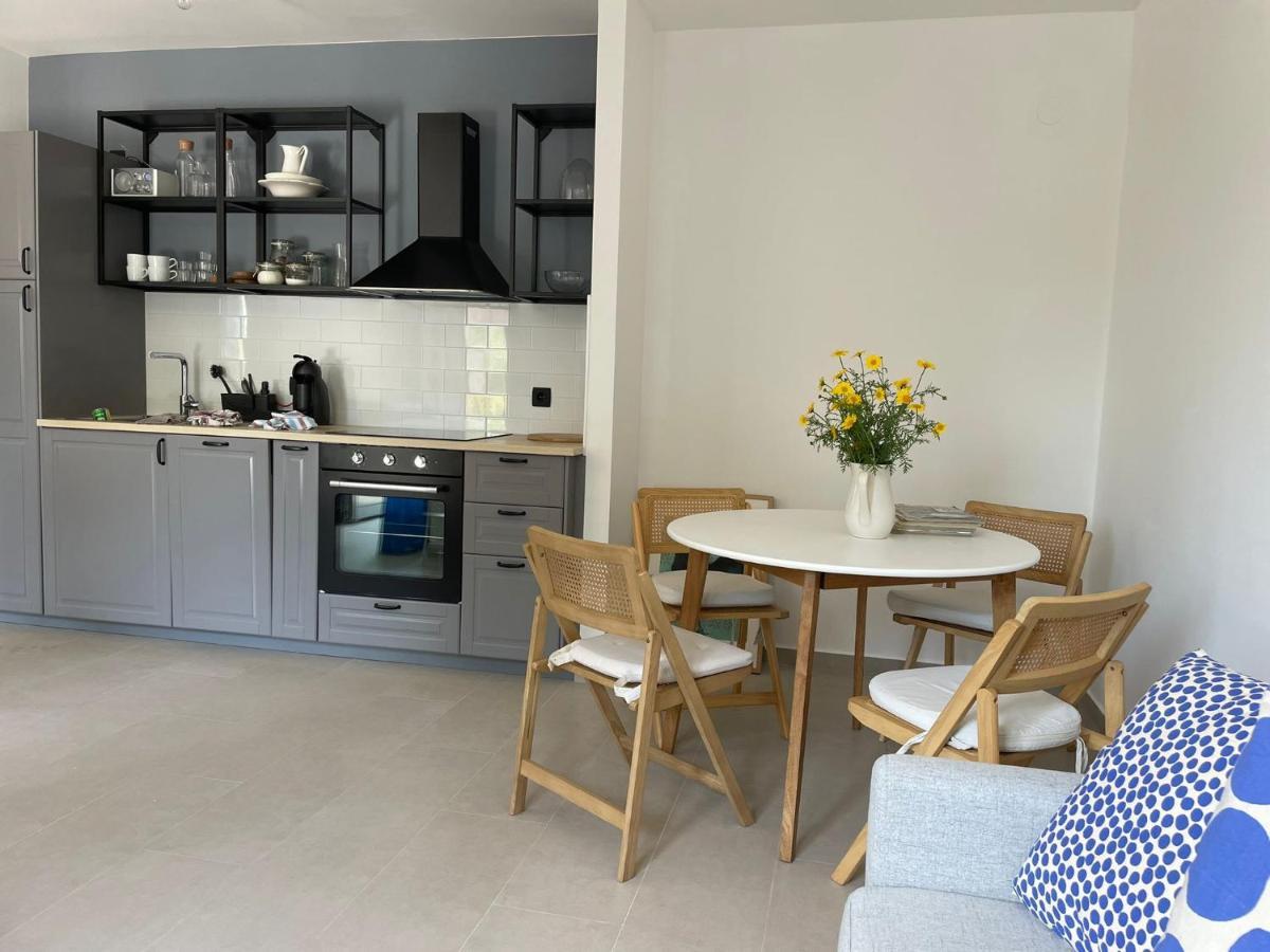 Apartment Sur La Plage Podstrana Luaran gambar
