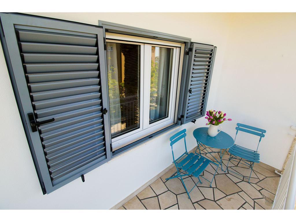 Apartment Sur La Plage Podstrana Luaran gambar